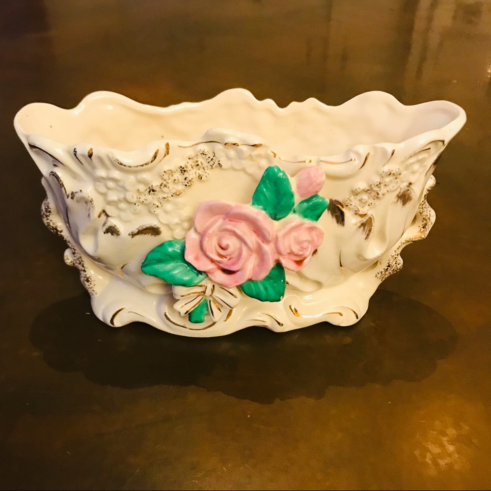 Vintage 3D Rose vase, beautiful and unique. Made in Japan. Handpainted
